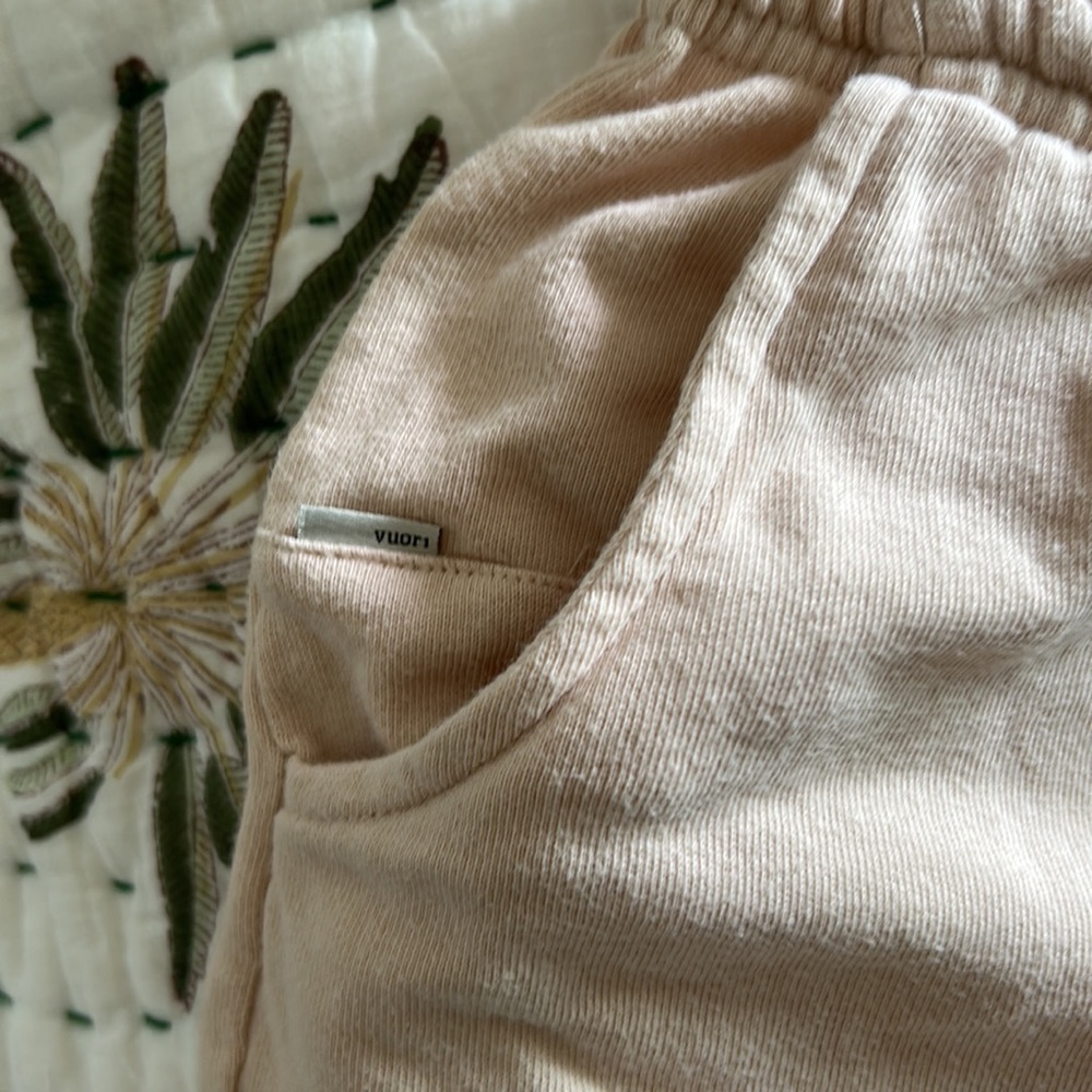 Vuori Nude Sunnyside Shorts - Picture 2 of 3